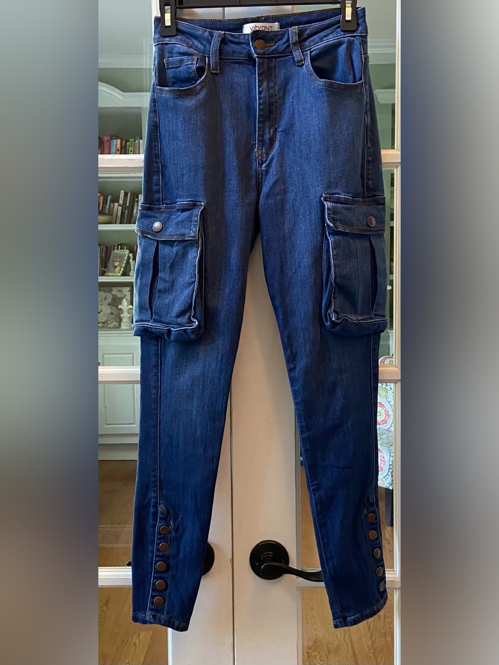 Vibrant M.I.U. Cargo Skinny Jeans Size 7/27